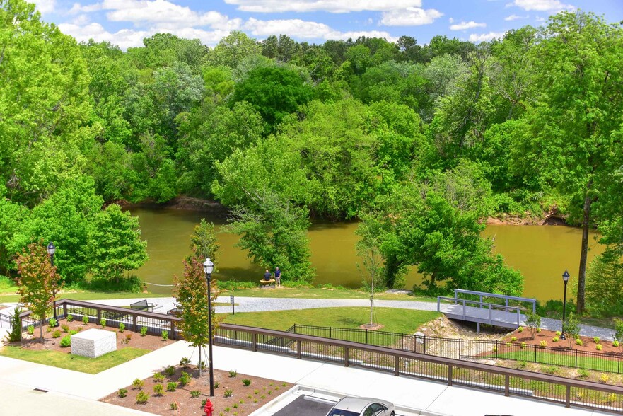 The Eddy At Riverview Landing Image 11