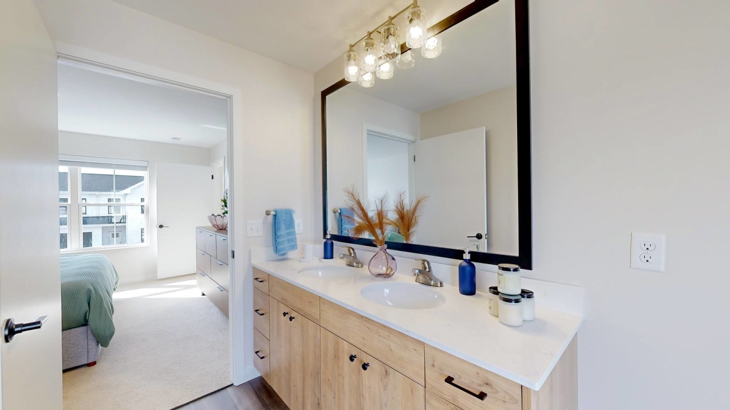 Sandhill Parkway Townhomes Image 7