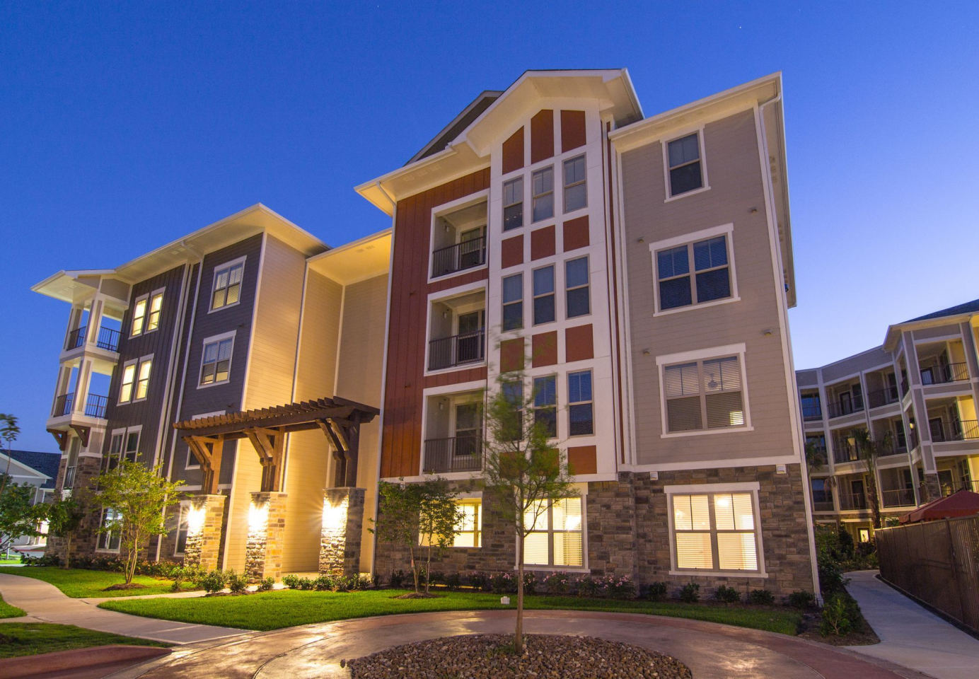 The Pointe at West Lake Image 12