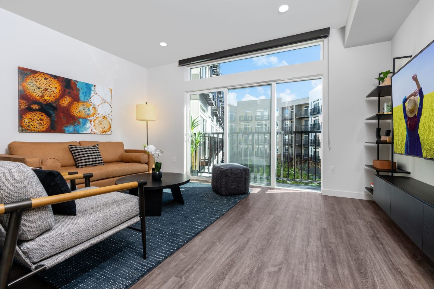 Eastline Grand Image 12