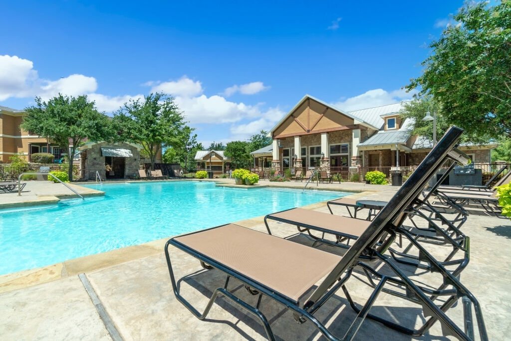 The Residences at Holland Lake Image 1