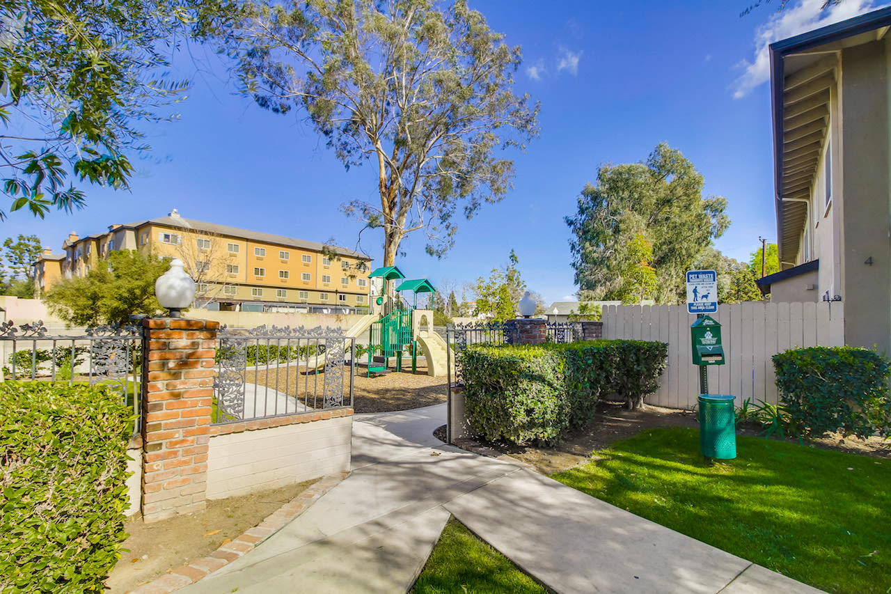 Fairway Villas Image 9