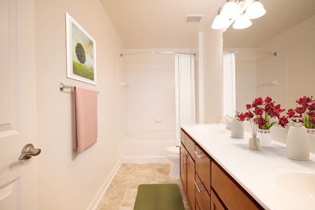 Huntington Townhomes Image 19