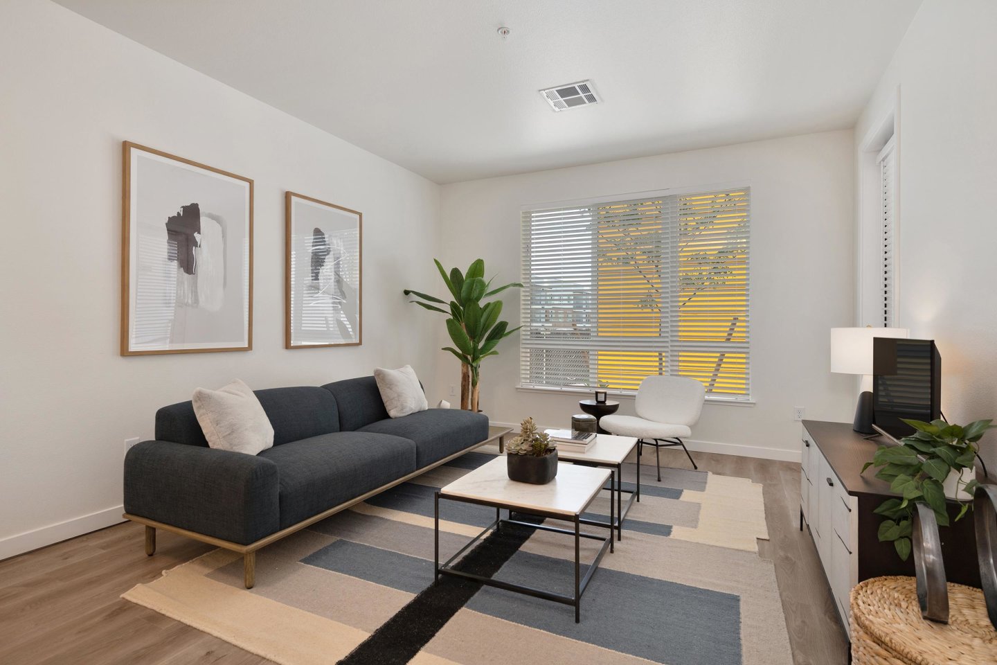 Halcyon Apartments Image 164