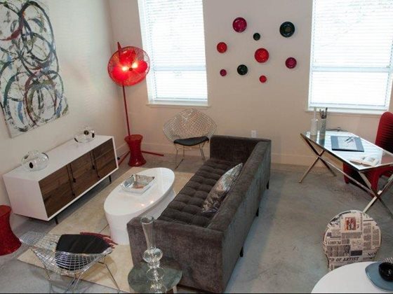 Blue Plate Artist Lofts Image 10