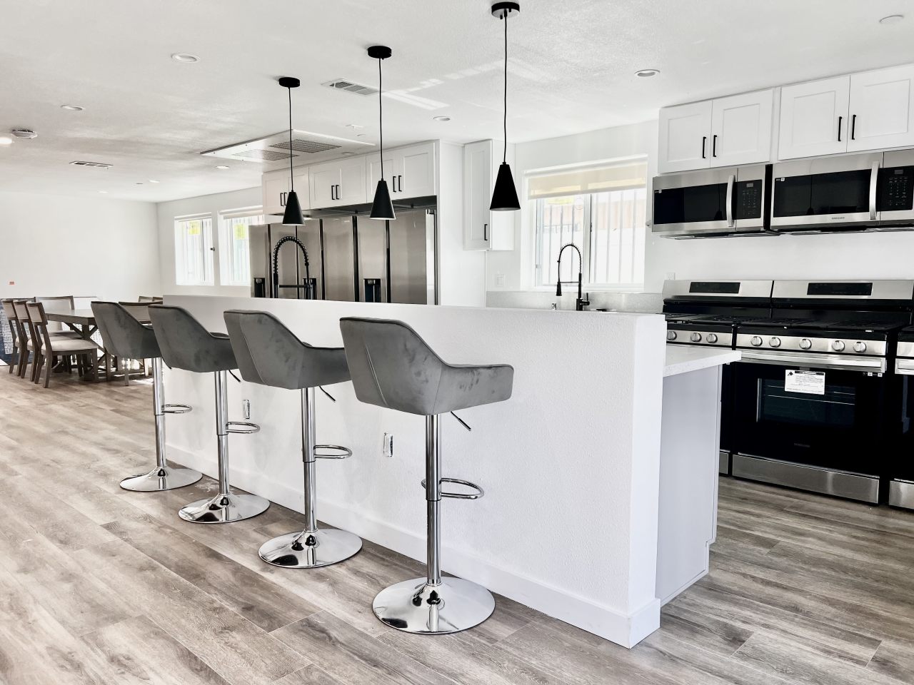 1414 W 36th Street Image 2