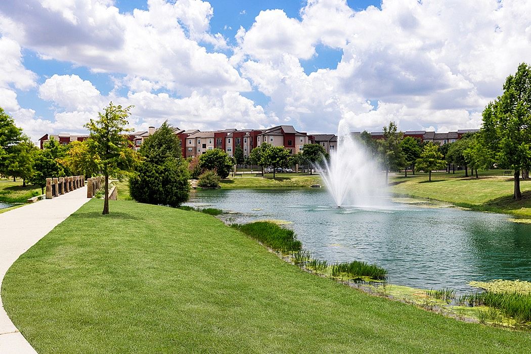 Larkspur at Twin Creeks - 55+ Senior Living Community Image 31