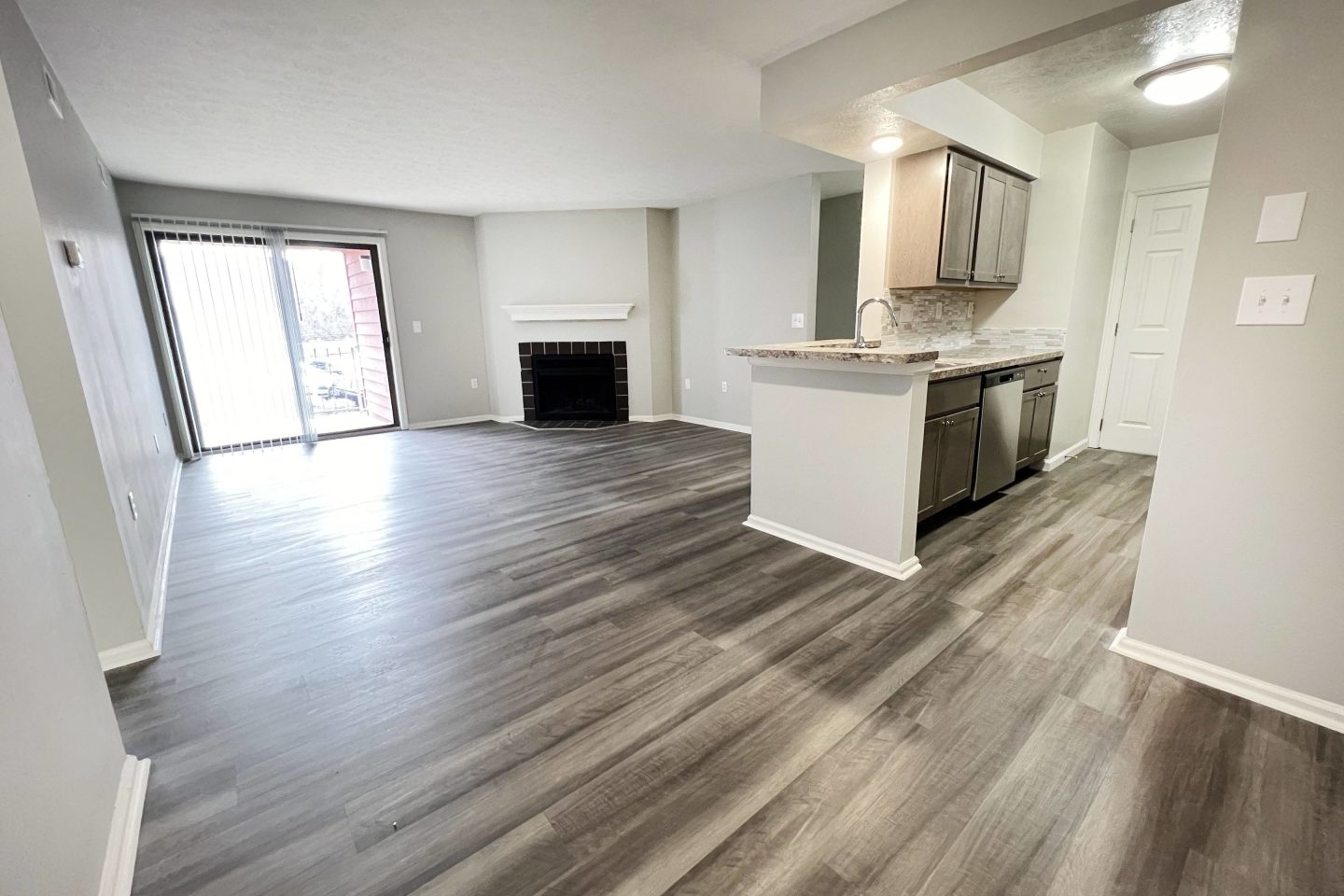 Deercross Apartments Image 96