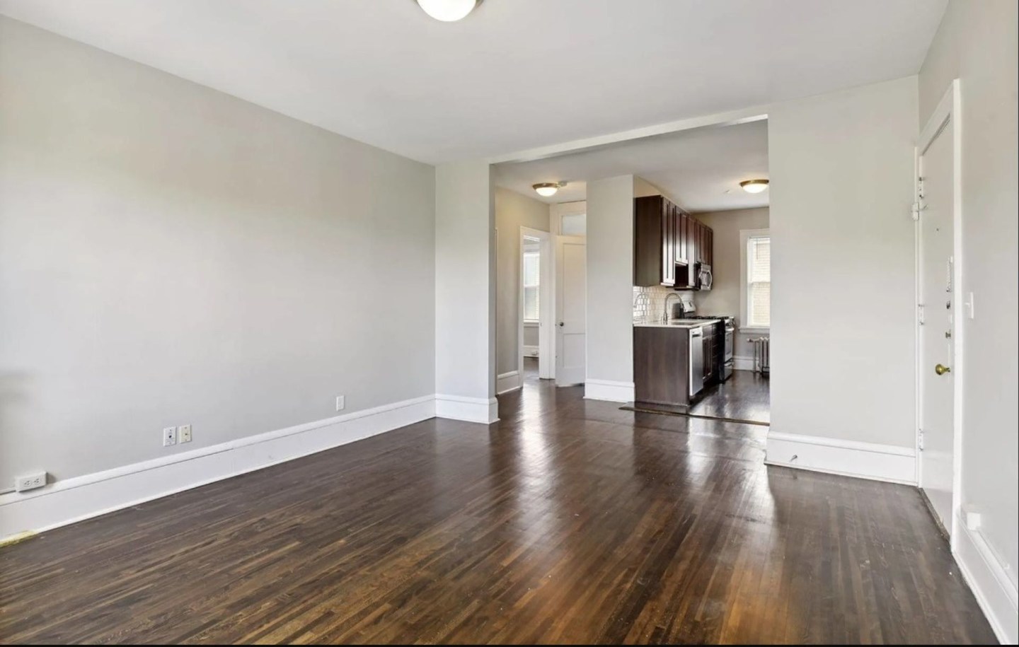 2901 James Avenue South Image 17