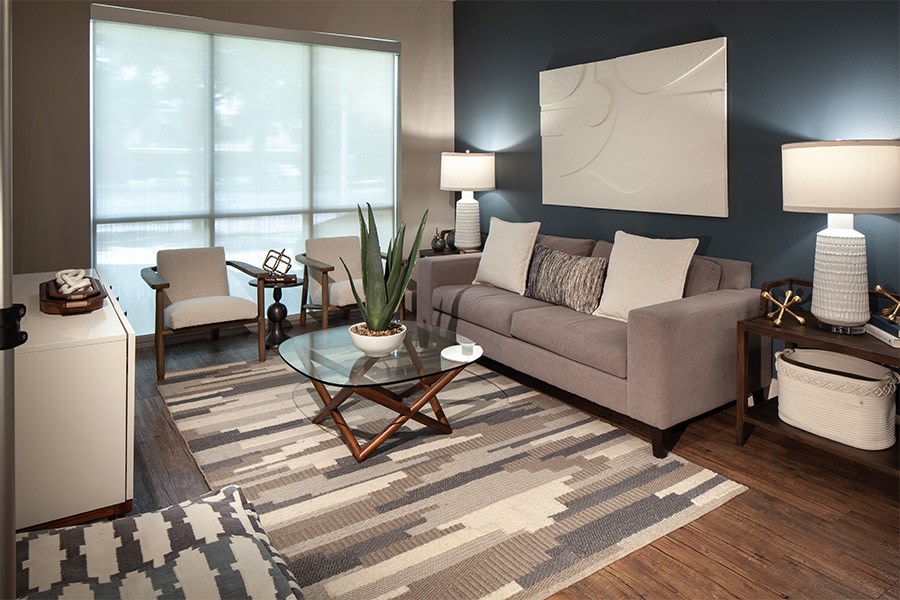 District at Greenbriar Apartments Image 11