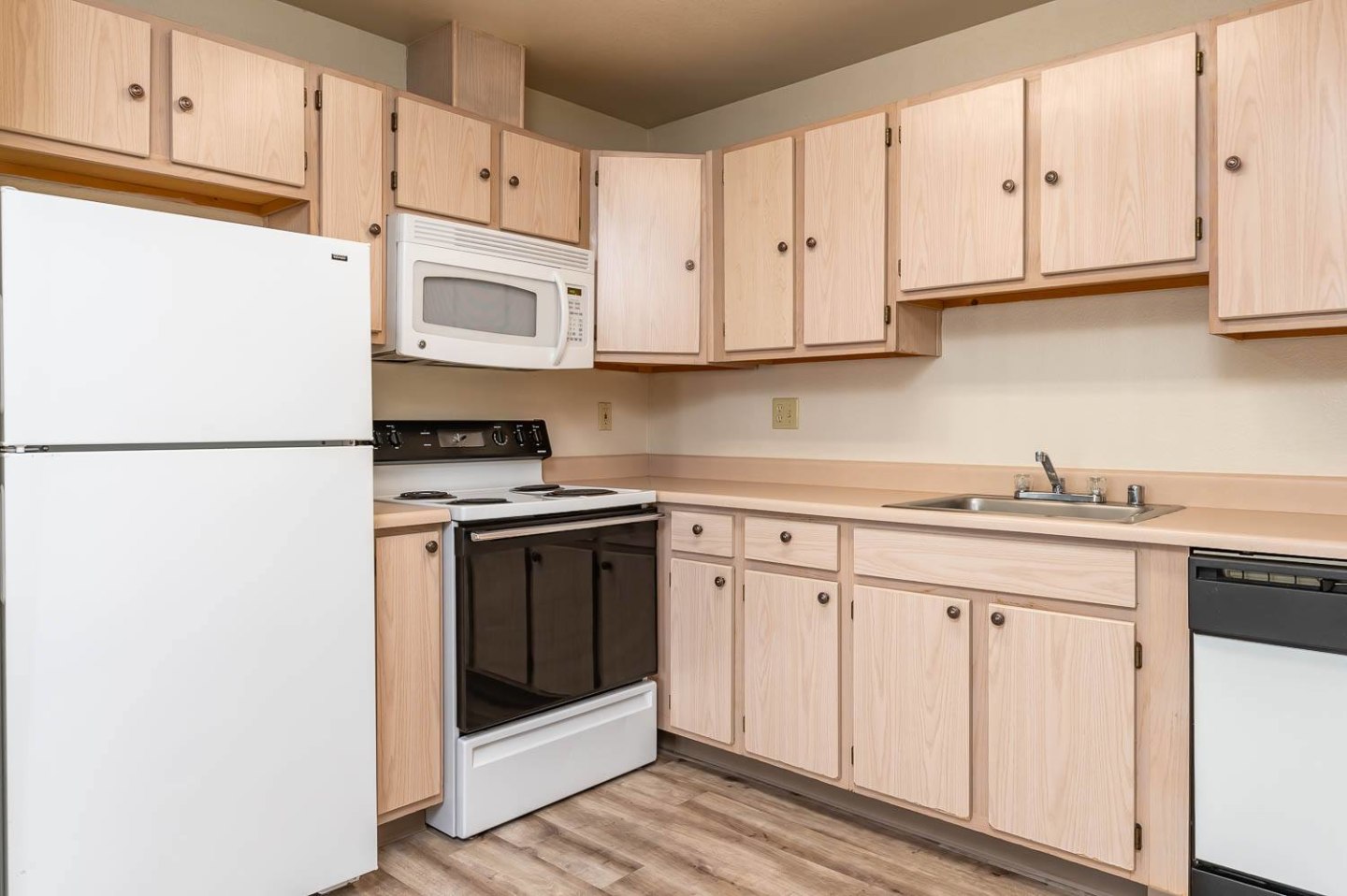 Desertbrook Apartments Image 35