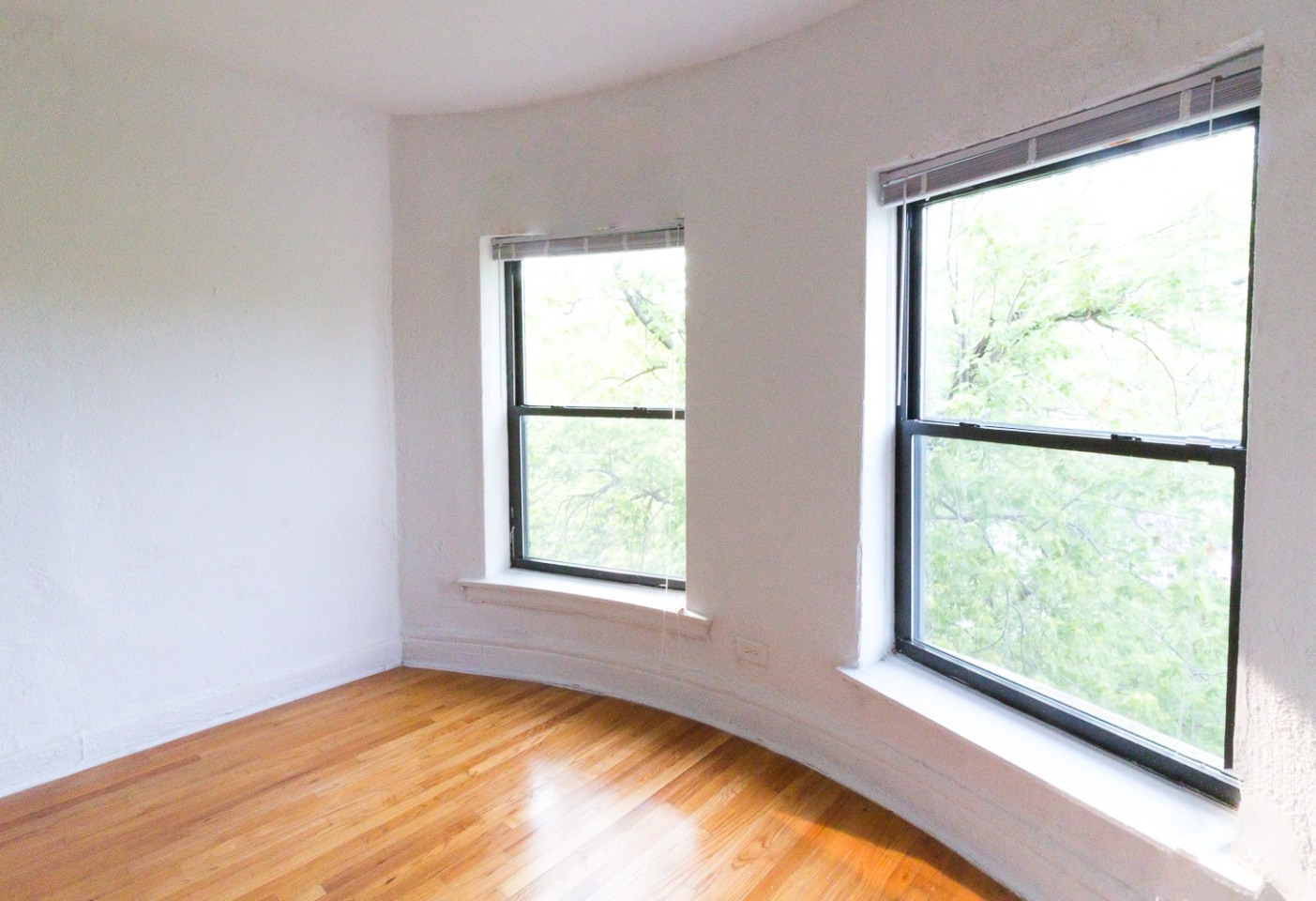 1515 E. 54th Street Image 16