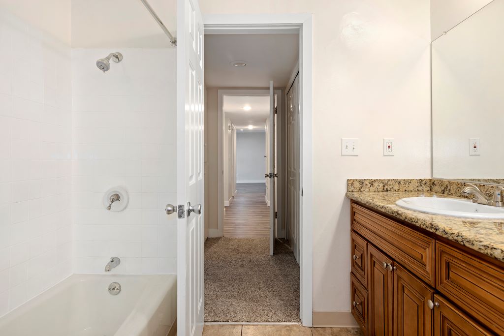 White Oak Terrace Apartments Image 11