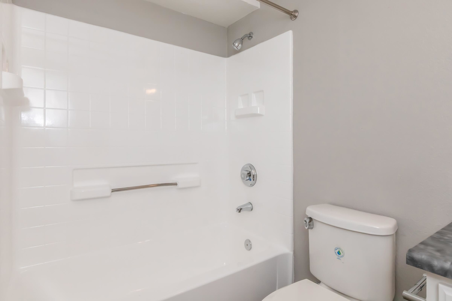 Palm Court Apartment Homes Image 40