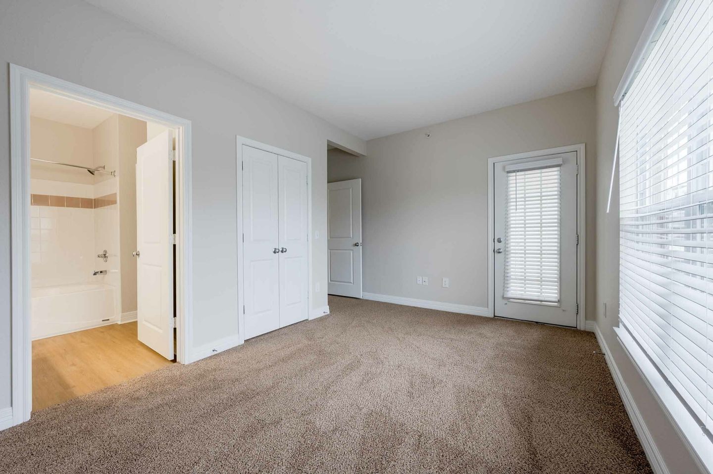 Devonshire Apartments Image 9