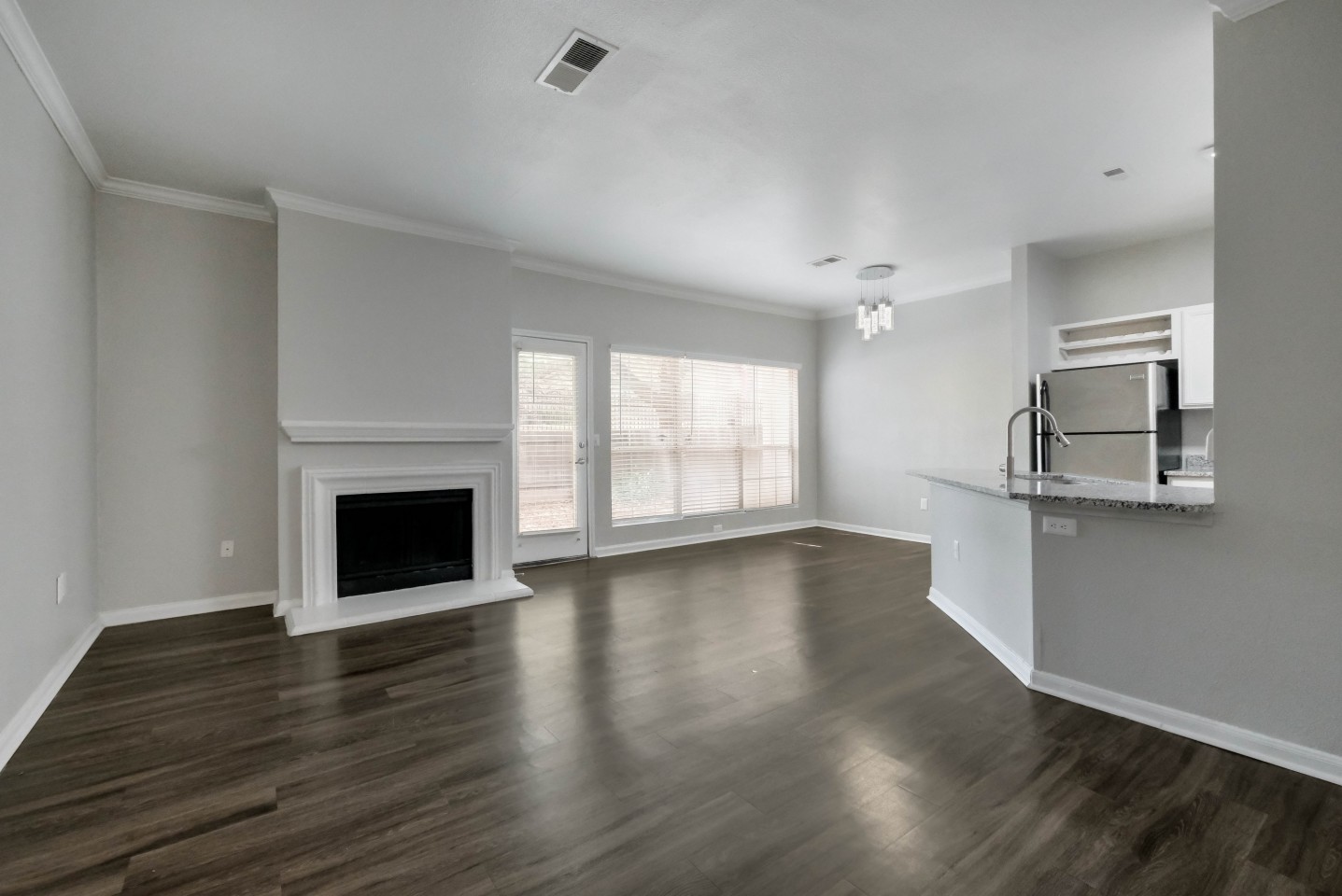 Castle Hills Townhomes Image 43