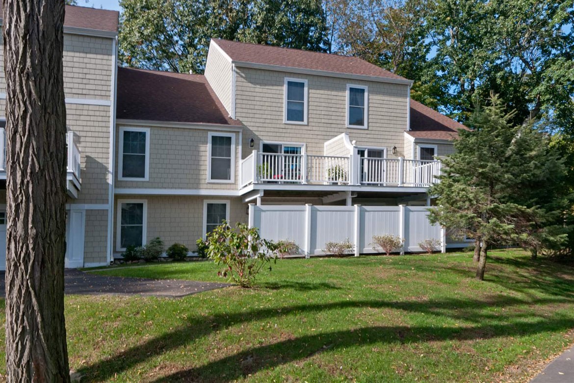 Greenwich Oaks Image 34