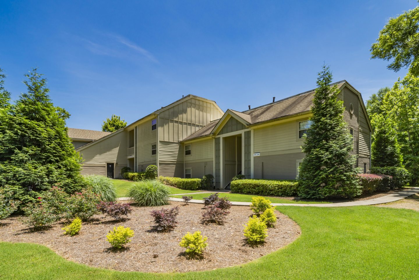 Domain and Gateway at Cedar Image 2