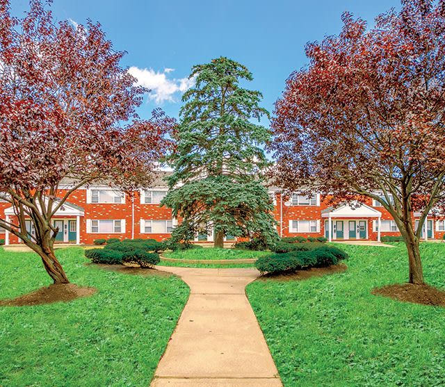 Brick Gardens Image 3