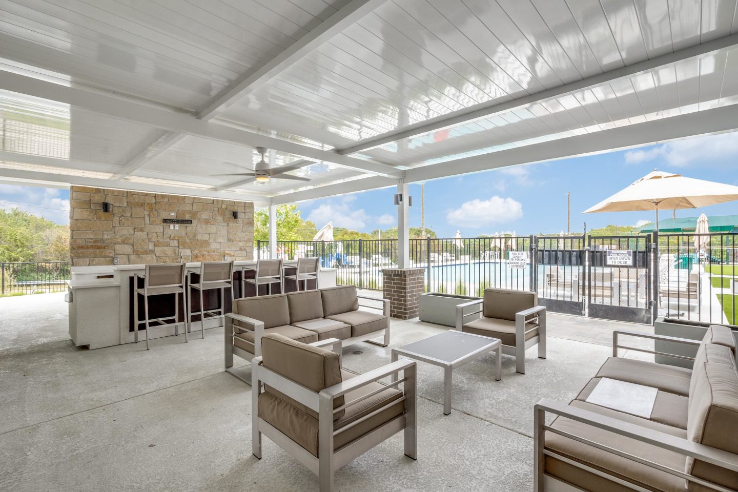 Resia Dallas West Image 12