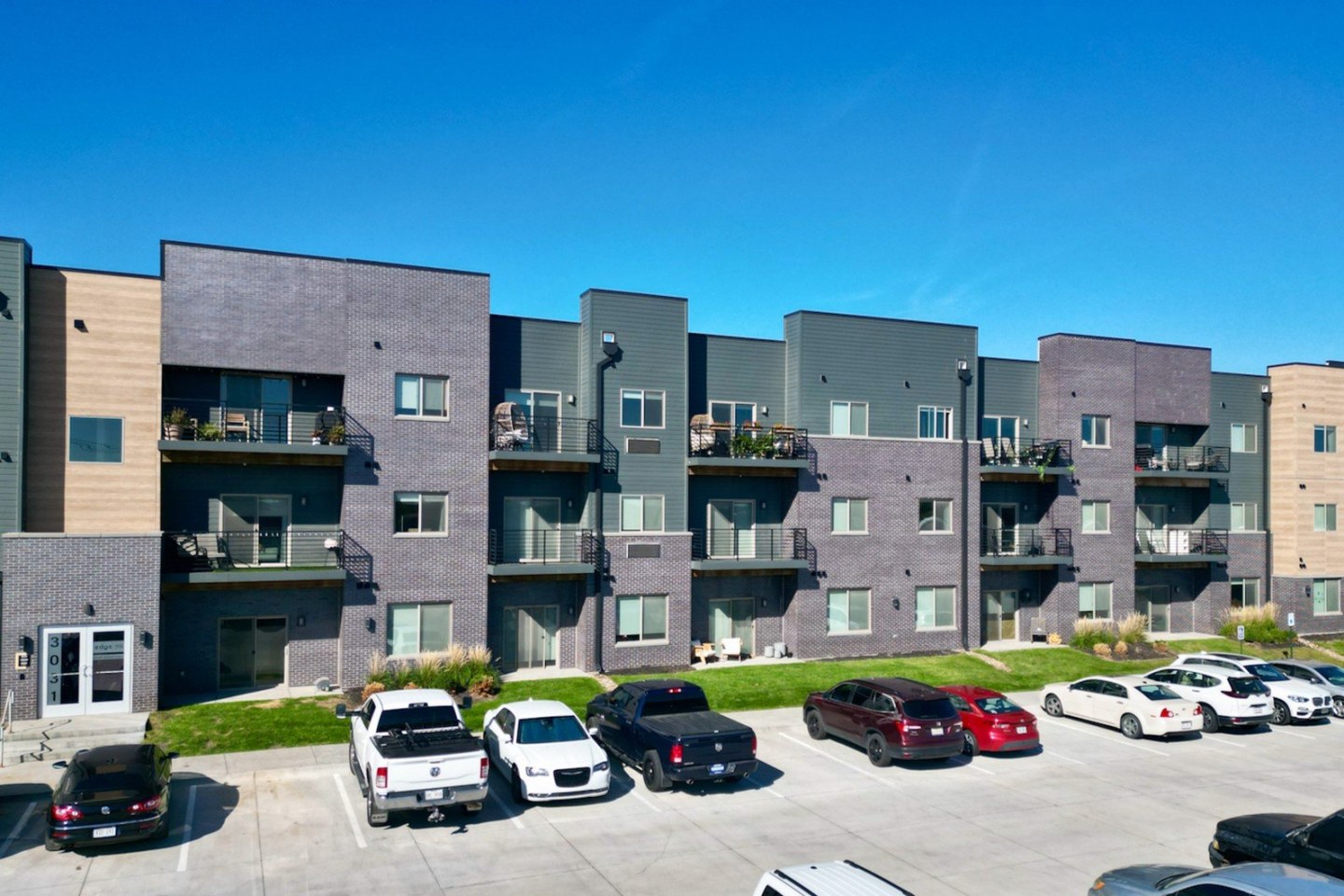 Edge 204 Image 17