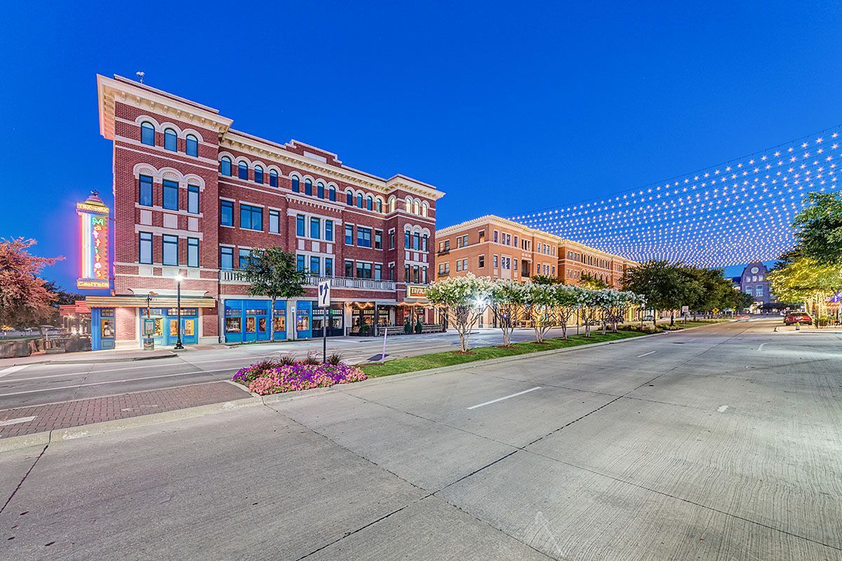 Plaza At Frisco Square Image 42