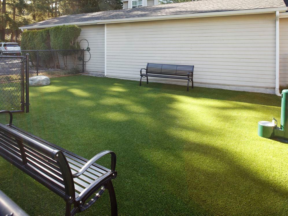 eaves RockMeadow Image 1