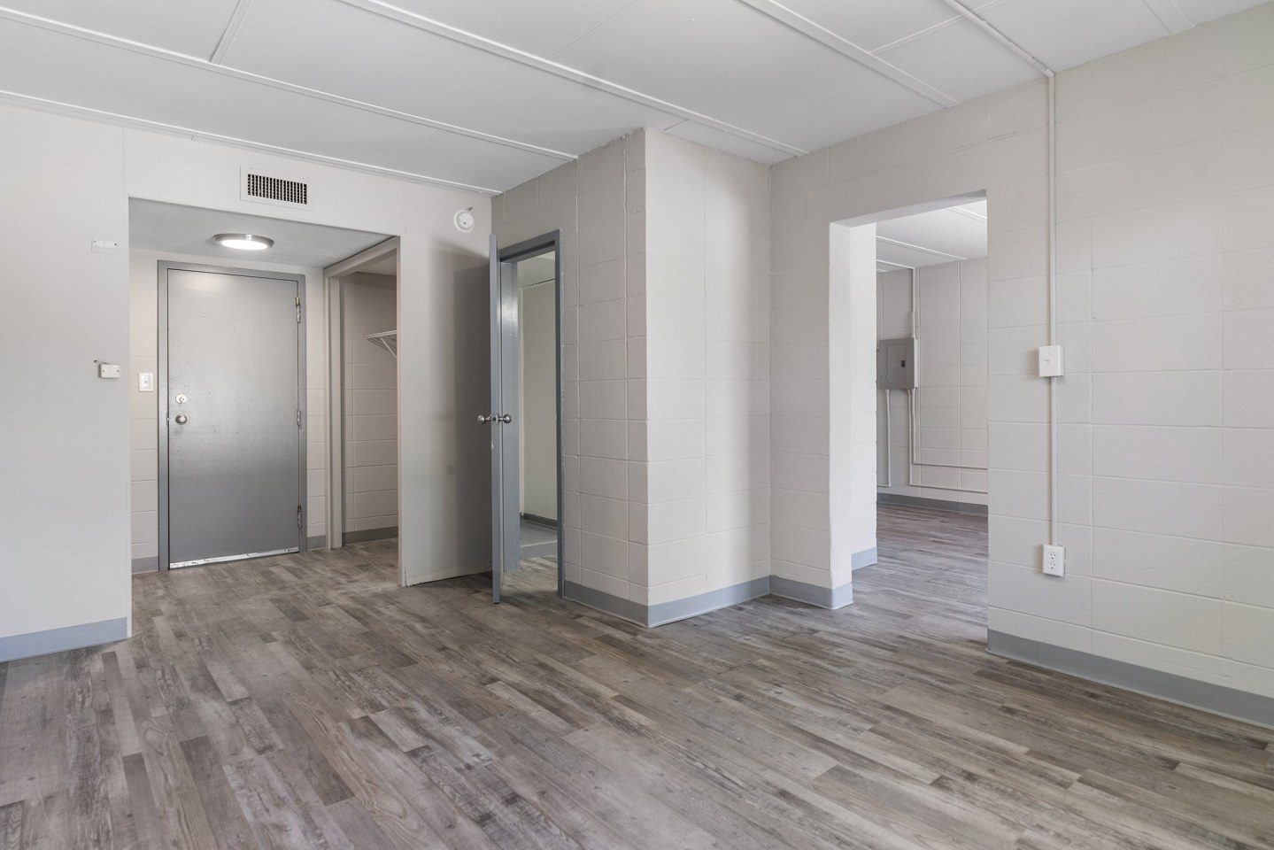 The Metropolitan Apartments Image 6