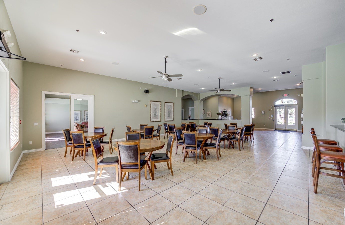 Whispering Palms - Senior and Affordable Housing Image 4