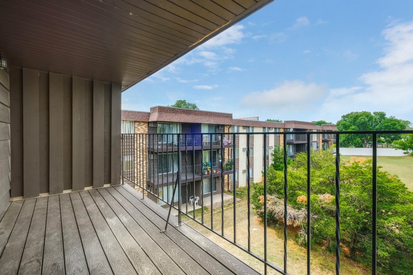 Brooklyn Crossing Image 25