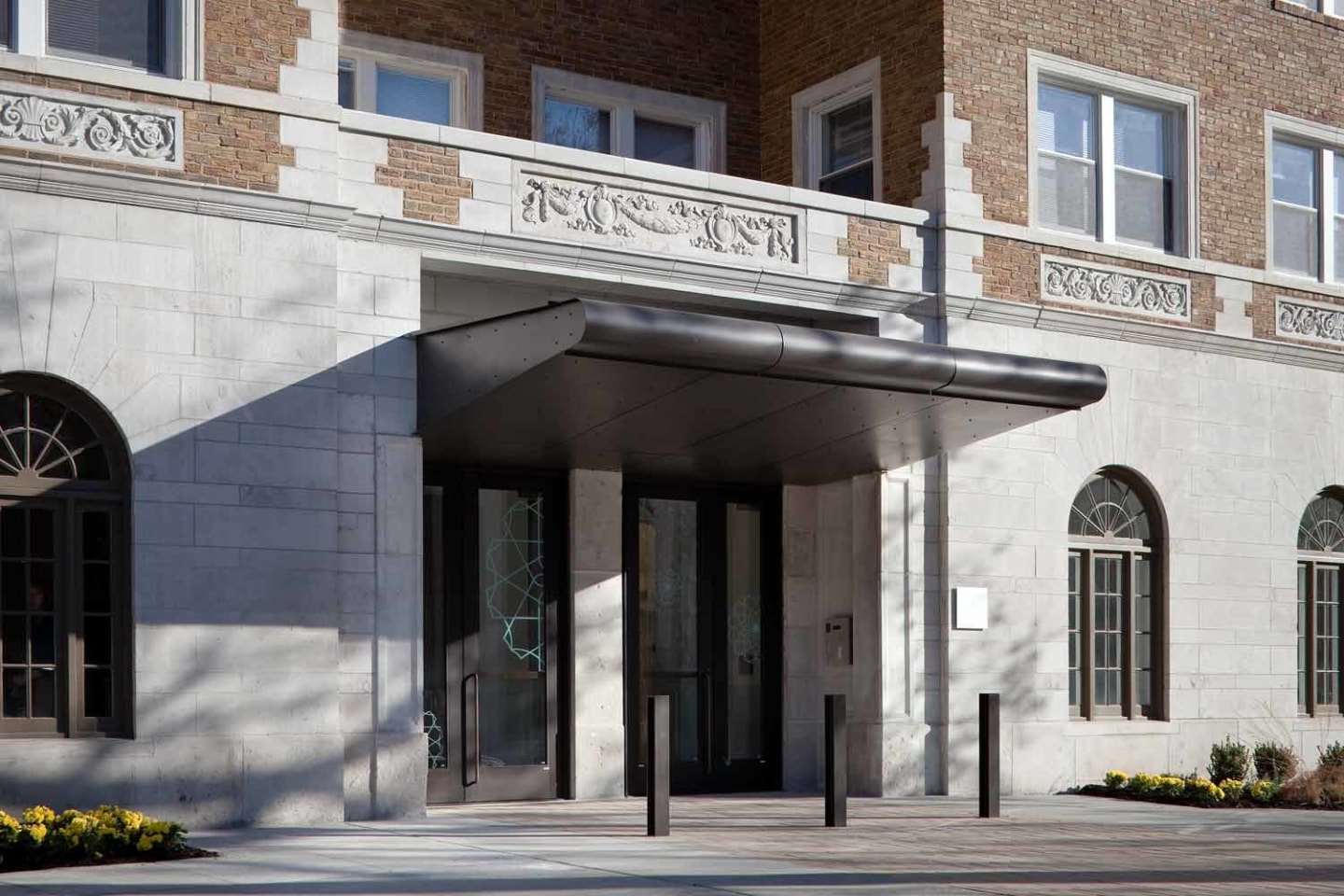 Park Central Image 16