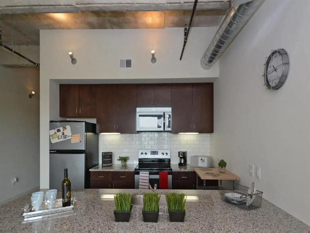 1221 Broadway Lofts Image 36