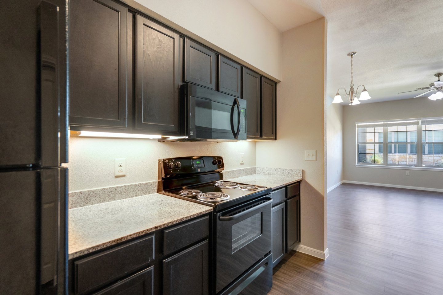 Rolling Hills Townhomes Image 16