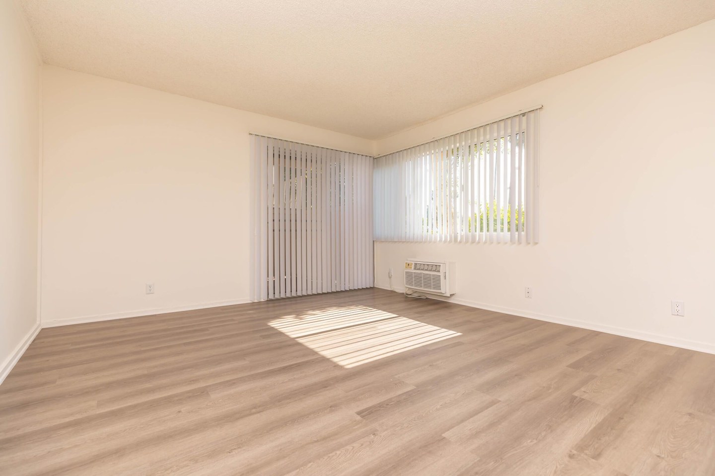 Highland Creek Apartment Homes Image 13