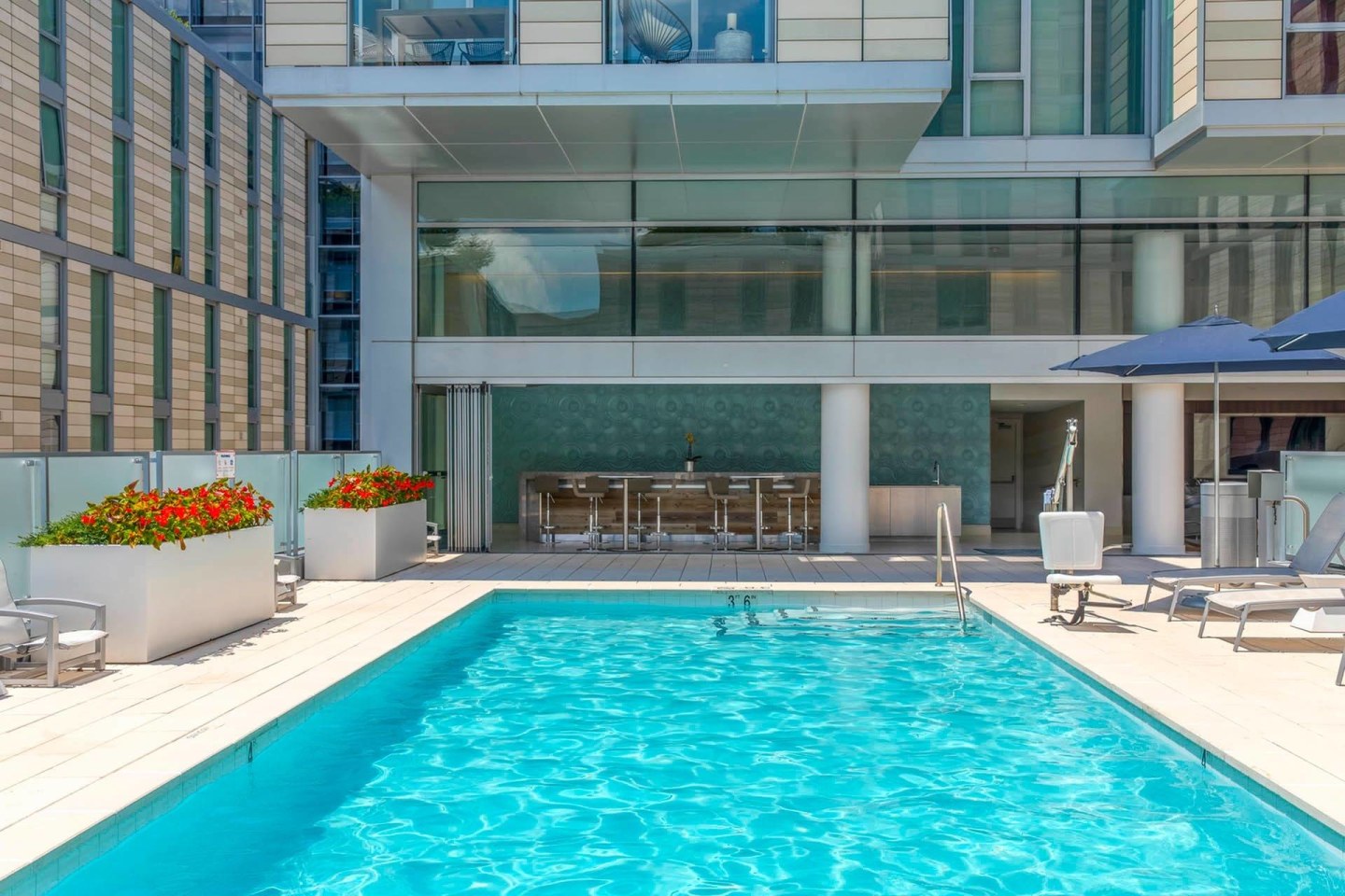 The Apartments at CityCenter Image 8