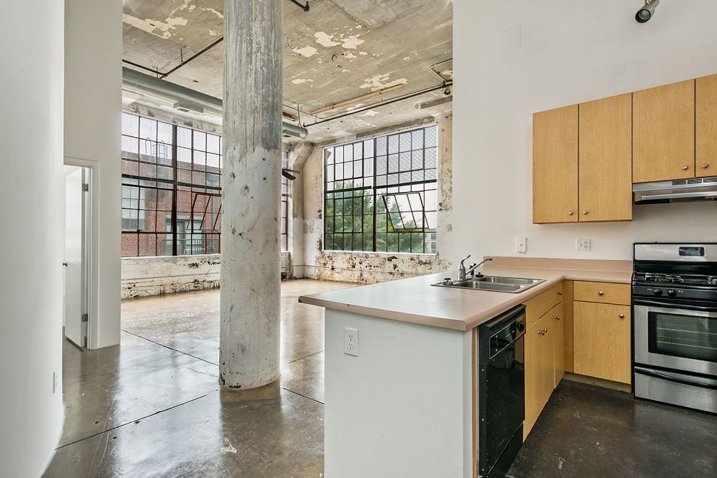Mattress Factory Lofts Image 17