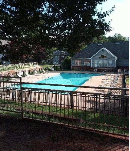 Harbison Gardens Image 8