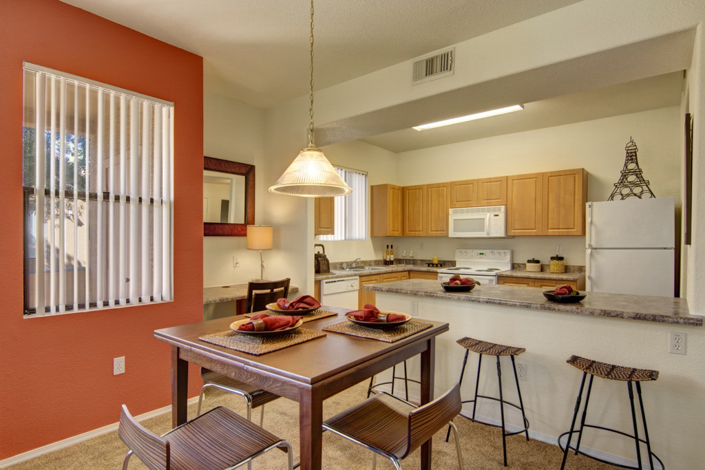 Arezzo Apartment Homes Image 5
