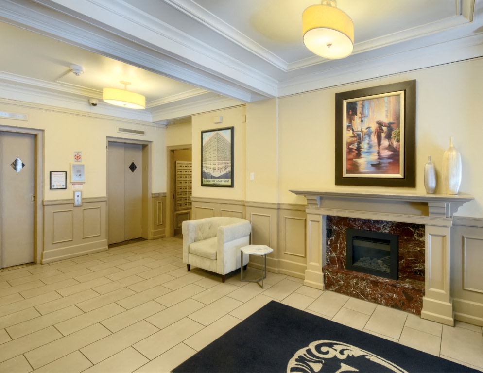 Cornelius Apartments Image 4