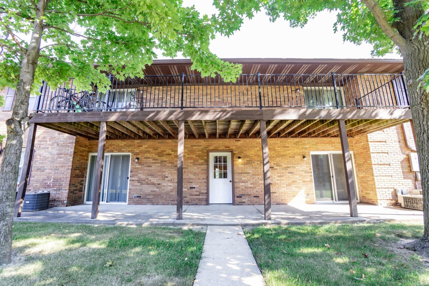 Somerset Apartments Image 19