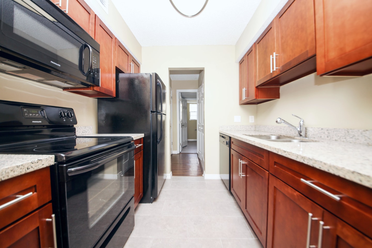 St. Andrews Palm Beach Apartments Image 12