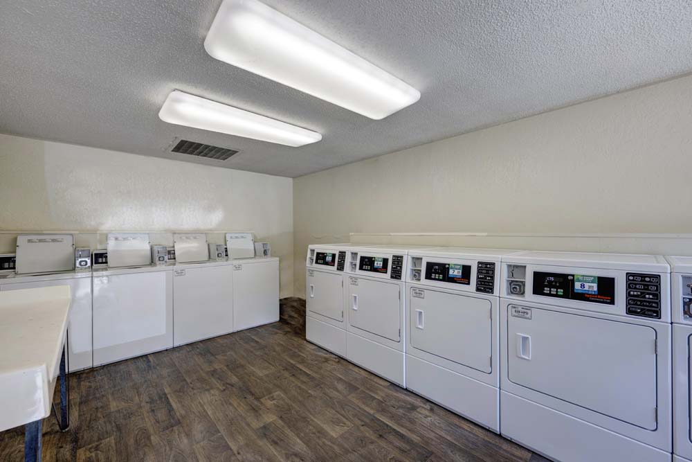 Pelican Pointe Apartments Image 7