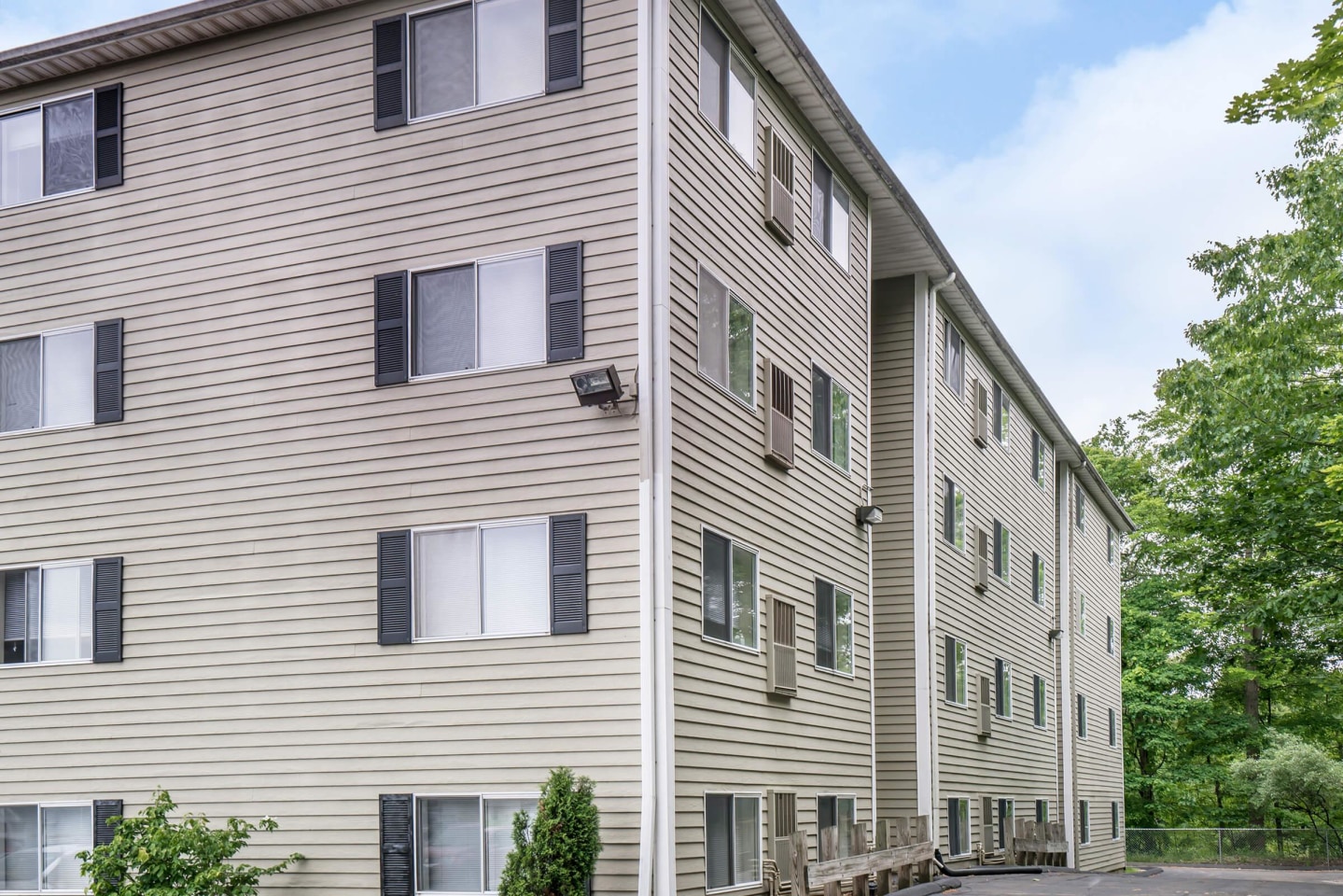 Lakeview Apartments Image 21