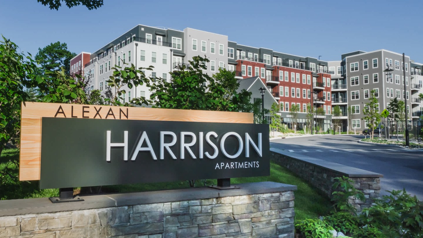 Alexan Harrison Apartments Image 31