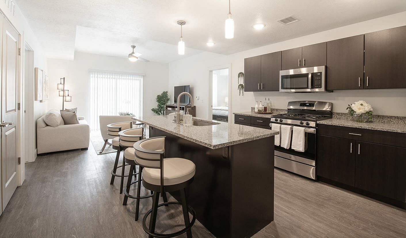 Point of View Apartments Image 3