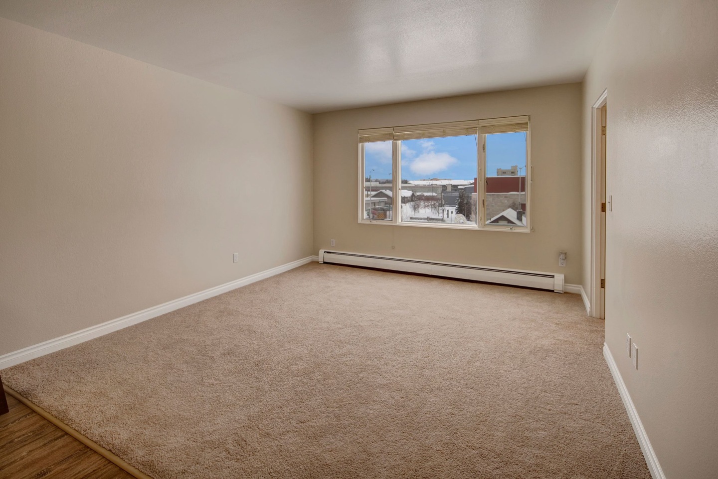 Century Plaza Apartment Homes Image 3