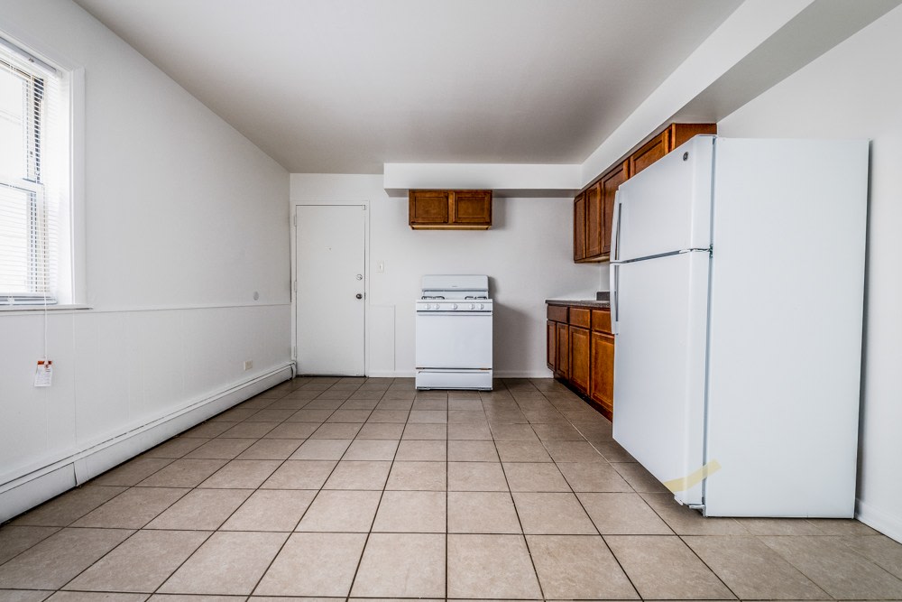 8100 S Drexel Ave Image 4