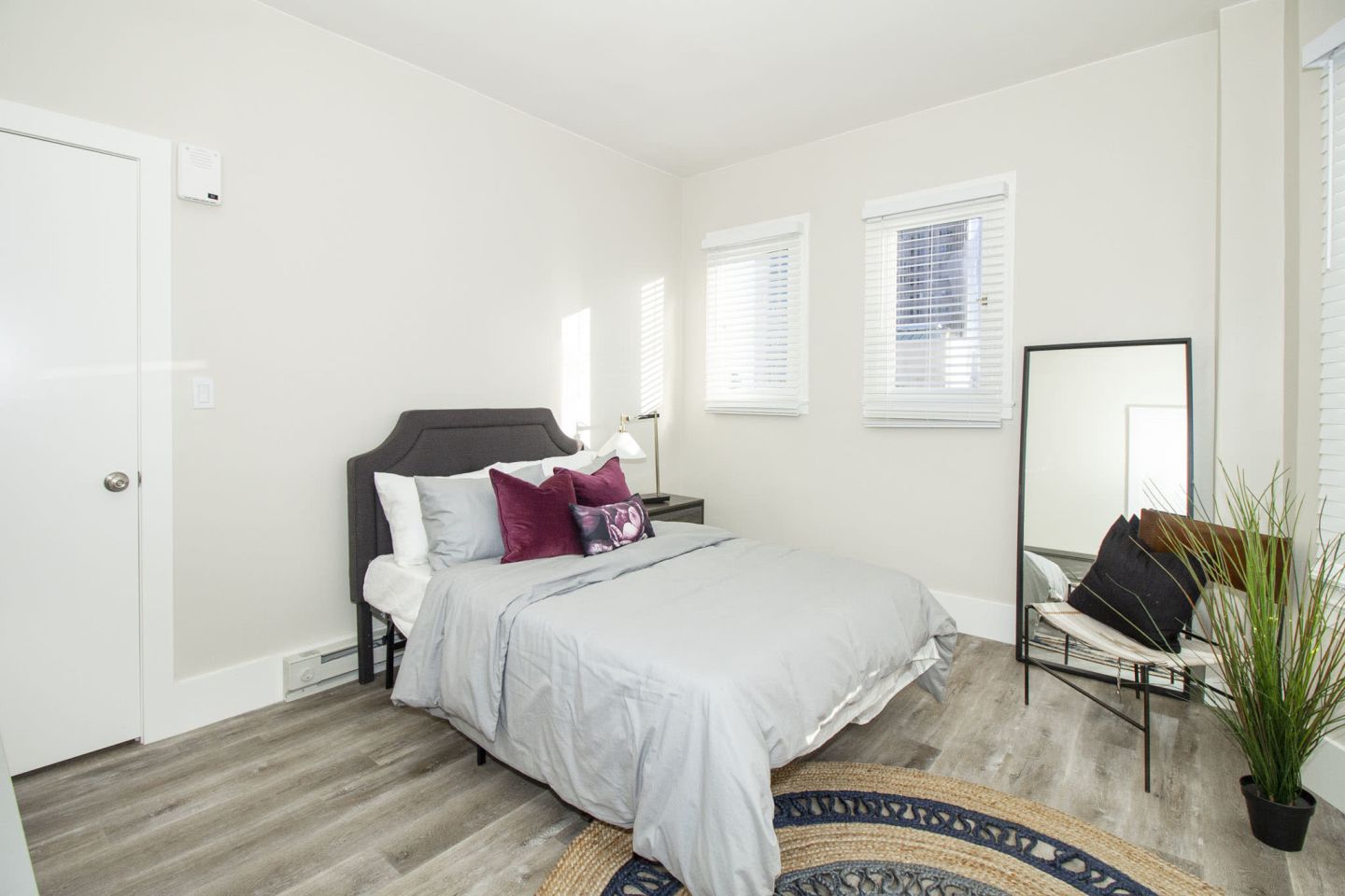 795 PINE Image 27