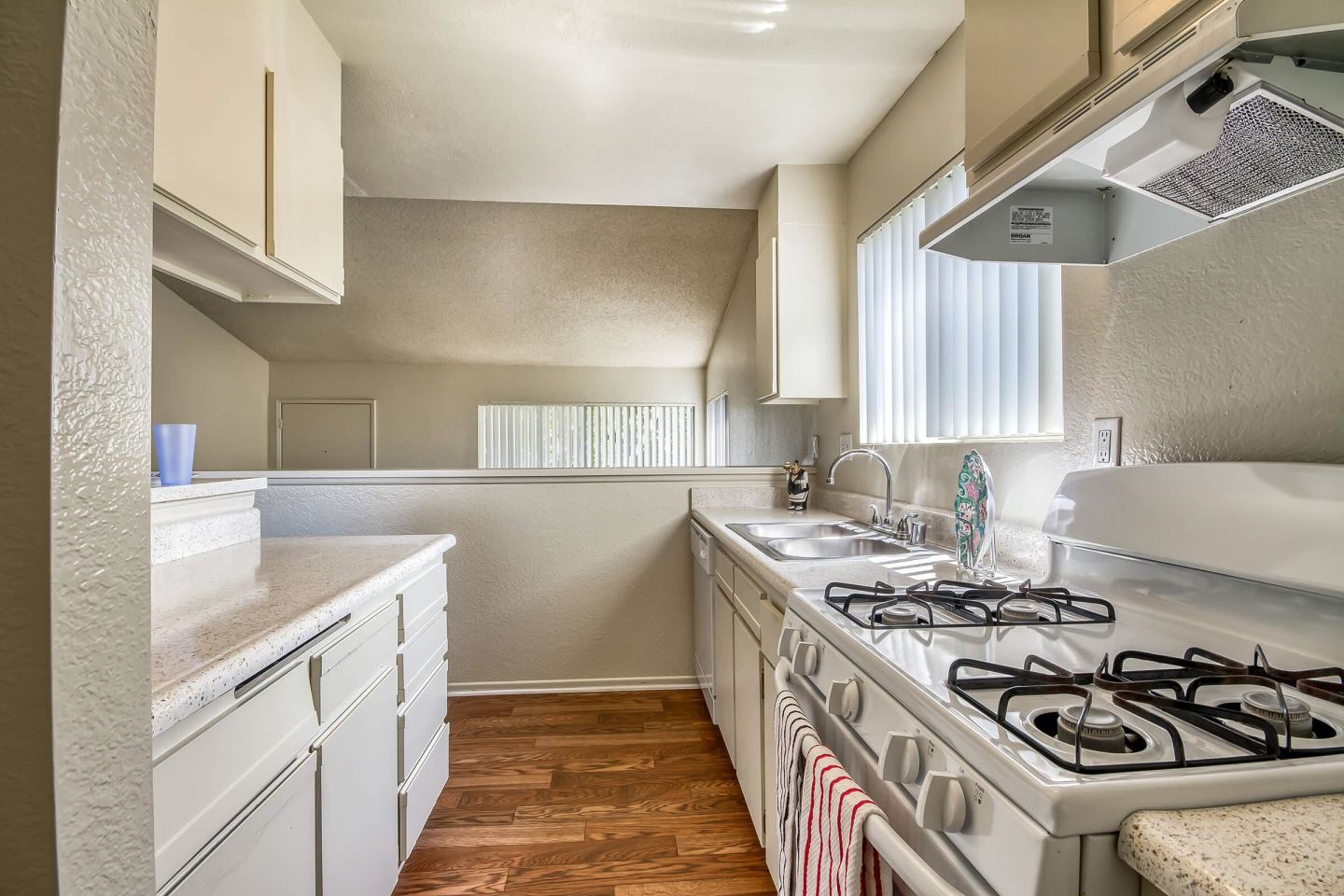 Harbor Point Apartments Image 30