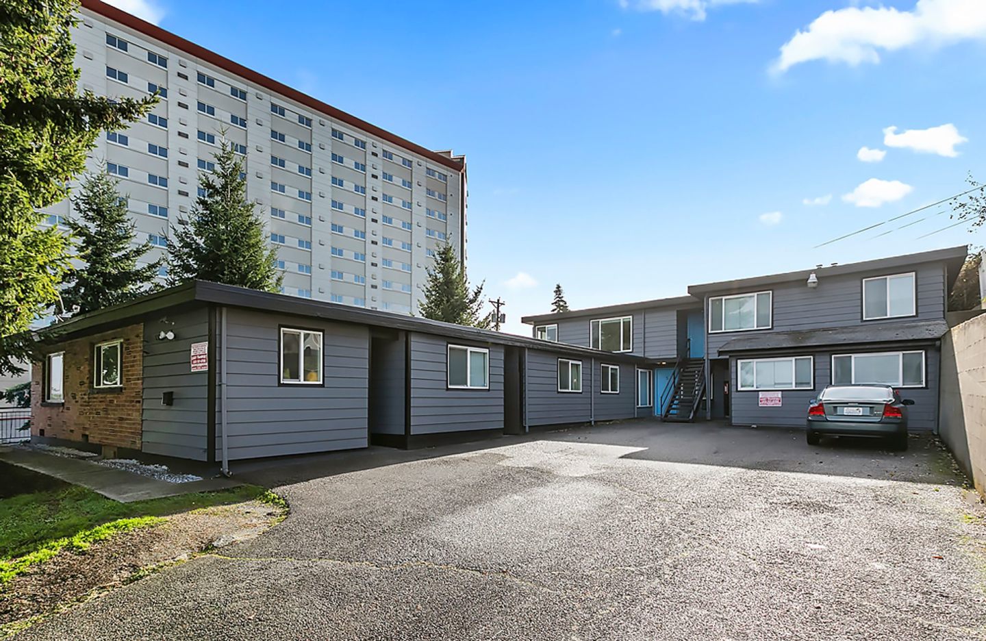 Pacific Terrace Image 23
